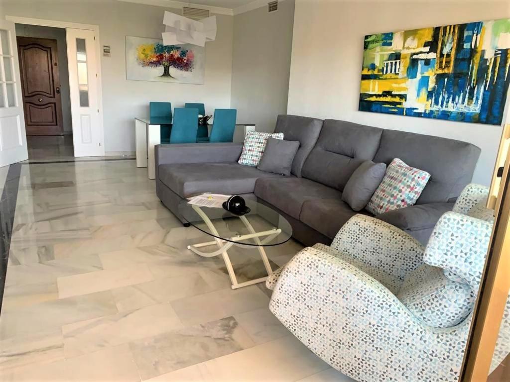 Ferienwohnung Frente A La Playa Fuengirola Dona Sofia E Exterior foto